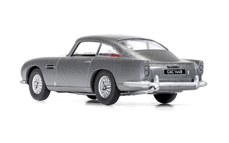 AIRFIX A55011 ASTON MARTIN DB5 STARTER SET INCLUDES PAINT AND GLUE 1/43 SCALE PLASTIC MODEL KIT