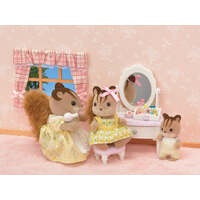 SYLVANIAN FAMILIES 5285 BEDROOM AND VANITY SET