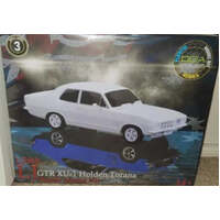 DDA DDA610K LJ GTR UX-1 HOLDEN TORANA SEALED BODY OPENING BONNET WITH ENGINE 1/24 SCALE PLASTIC MODEL KIT