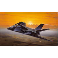 ITALERI 189 LOCKHEED MARTIN F-117 NIGHTHAWK STEALTH FIGHTER 1/72 SCALE PLASTIC MODEL KIT