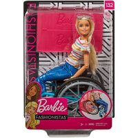 BARBIE FASHIONISTAS 132 WITH WHEELCHAIR BLONDE