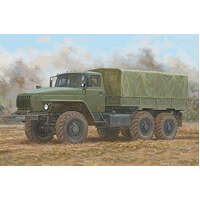 TRUMPETER 01072 RUSSIAN URAL-4320 1:35 PLASTIC MODEL TRUCK KIT