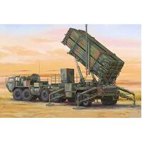 TRUMPETER 07157 M983 HEMTT AND M901 LAUNCHING STATION OF MIM-104F PATRIOT SAM SYSTEM PAC-3 1/72 SCALE PLASTIC MODEL KIT