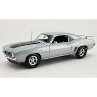 ACME A1805725 1969 CHEVROLET COPO CAMARO CORTEZ SILVER 1:18 SCALE DIECAST MODEL CAR