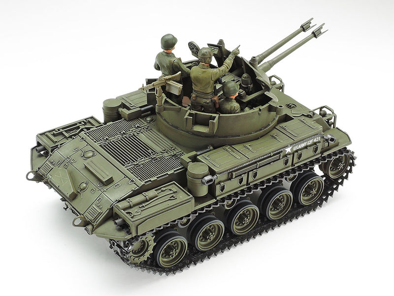 TAMIYA 35161 M42 DUSTER SELF PROPELLED A.A GUN WITH 3 FIGURES 1/35 PLASTIC MODEL KIT