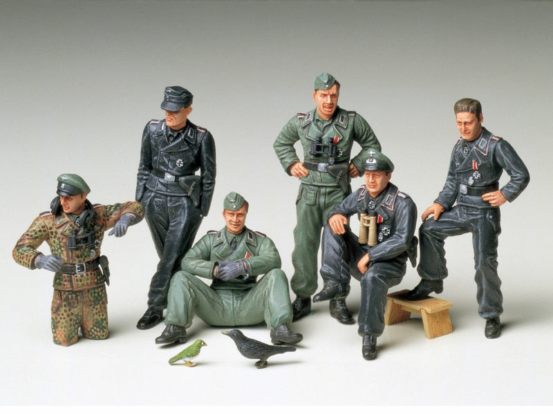 TAMIYA 35201 MILITARY MINIATURES GERMAN TANK CREW AT REST 1/35 SCALE PLASTIC MODEL KIT