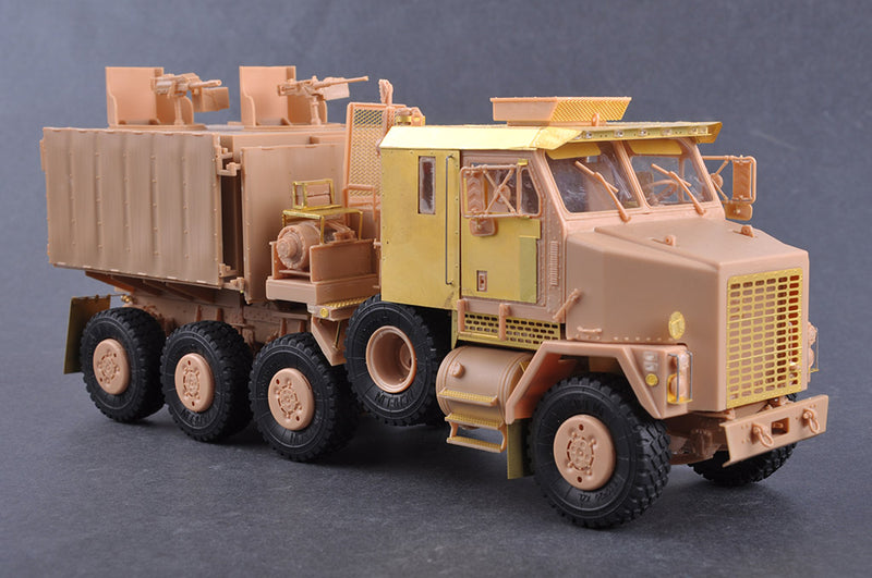 HOBBY BOSS 85525 M1070 GUN TRUCK 1/35 SCALE PLASTIC MODEL KIT