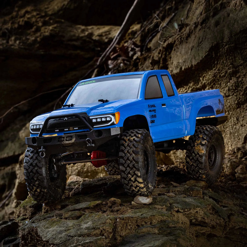 AXIAL SCX10 III BASE CAMP 1/10TH CRAWLER READY TO RUN BLUE REQUIRES BATTERY AND CHARGER