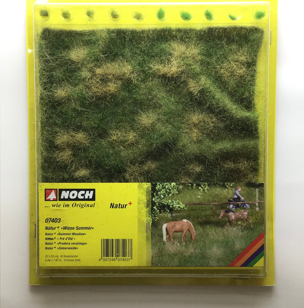 NOCH 07403 NATURE SUMMER MEADOW 23 X20 CM FIELD INCLUDES 10 GRASS TUFTS