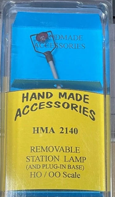 HAND MADE ACCESSORIES 2140 REMOVABLE STATION LAMP AND PLUG IN BASE HO/00 SCALE