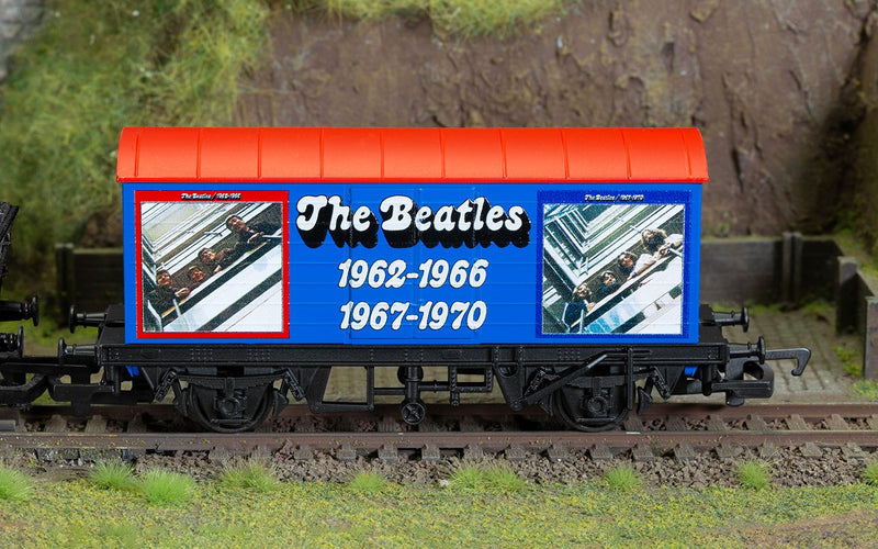 HORNBY R60183 THE BEATLES  1962-66 AND 1967-70 WAGON  00 GAUGE  MODEL RAILWAYS