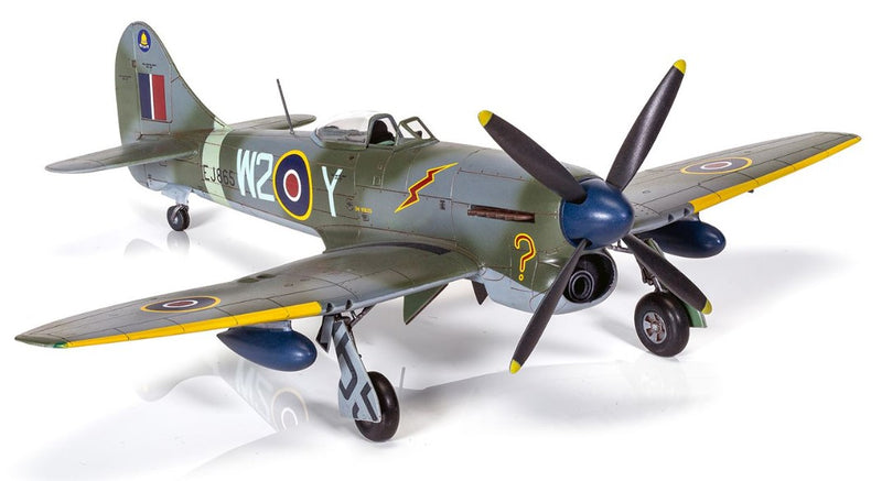 AIRFIX A02110 HAWKER TEMPEST MKV POST WAR FIGHTER 1946 1/72 PLASTIC MODEL KIT