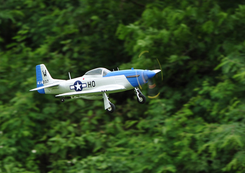 TOP RC 750MM WINGSPAN P51D MUSTANG WITH GYRO STABILIZER PNP RC AIRCRAFT PLUG AND PLAY REQUIRES TRANSMITTER, BATTERY AND CHARGER - BLUE