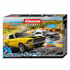 CARRERA GO!!! 20063519 HIGHWAY CHASE WITH ACTION RAMP 4.3M BATTERY OPERATED 1:43 SCALE SLOT CAR SET