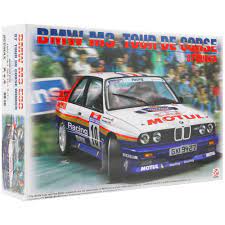 BEEMAX 24029 BMW M3 E30 87 TOUR DE CORSE WINNER 1/24 SCALE PLASTIC MODEL KIT