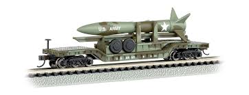 BACHMANN 71396 52 CENTER-DEPRESSED FLAT CAR WITH MISSILE OLIVE DRAB MILITARY N SCALE SILVER SERIES ROLLING STOCK