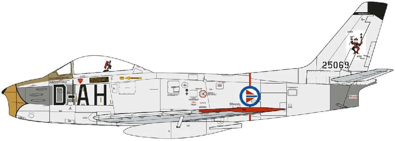 AIRFIX 08110 NORTH AMERICAN F-86F-40 SABRE PLASTIC MODEL KIT