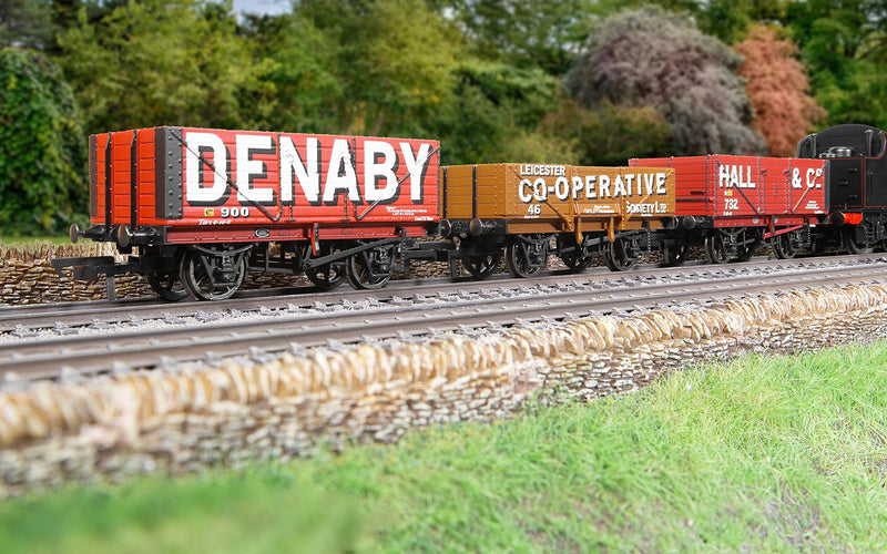 HORNBY R60104 PLANK WAGON TRIPLE PACK ERA 3 DENABY COLLIERY LEICESTER CO-OP AND HALL &CO OO GUAGE TRAIN ROLLING STOCK