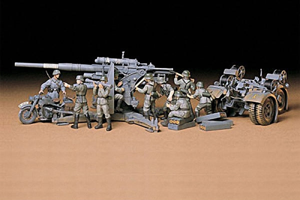 TAMIYA 35017 GERMAN 88MM GUN FLAK 36/37 FIVE FIGURES AND MOTORBIKE INCLUDED1/35 SCALE PLASTIC MODEL KIT ARTILLERY