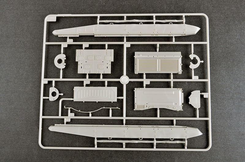 TRUMPETER 09610 RUSSIAN T-72B3 WITH 4S24 SOFT CASE ERA AND GRATING ARMOUR 1/35 SCALE PLASTIC MODEL KIT