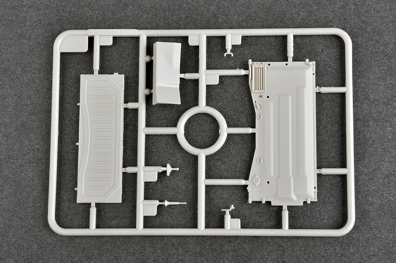 TRUMPETER 09610 RUSSIAN T-72B3 WITH 4S24 SOFT CASE ERA AND GRATING ARMOUR 1/35 SCALE PLASTIC MODEL KIT