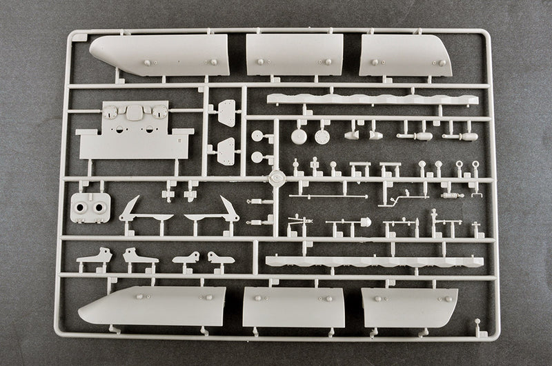 TRUMPETER 09585 E-100 FLAKPANZER WITH 12.8CM FLAK 40 1/35 SCALE PLASTIC MODEL KIT