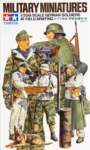 TAMIYA 35212 MILITARY MINIATURES GERMAN SOLDIERS AT FIELD BRIEFING 1/35 SCALE PLASTIC MODEL KIT