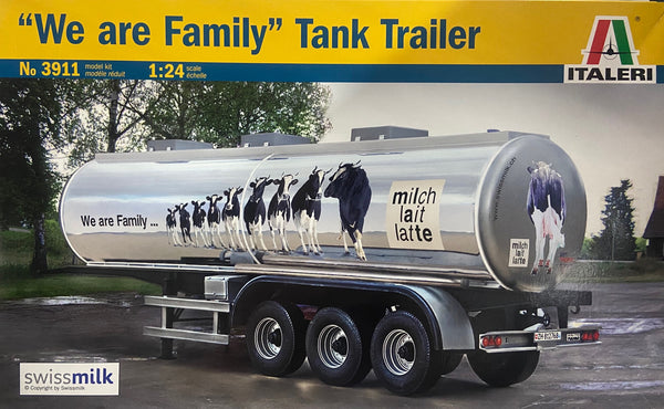 ITALERI 3911 WE ARE FAMILY - CLASSIC TANK TRAILER 1:24 PLASTIC MODEL KIT