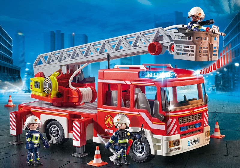 PLAYMOBIL 9463 CITY ACTION FIRE ENGINE WITH LADDER LIGHTS AND SOUND