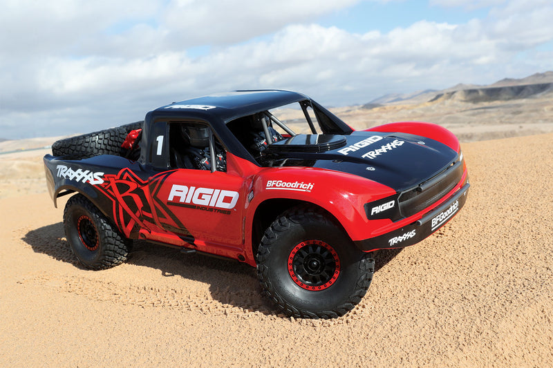 TRAXXAS 85086-4 RED UDR UNLIMITED DESERT RACER WITH LIGHTS 6S COMPATABLE BATTERY AND CHARGER NOT INCLUDED