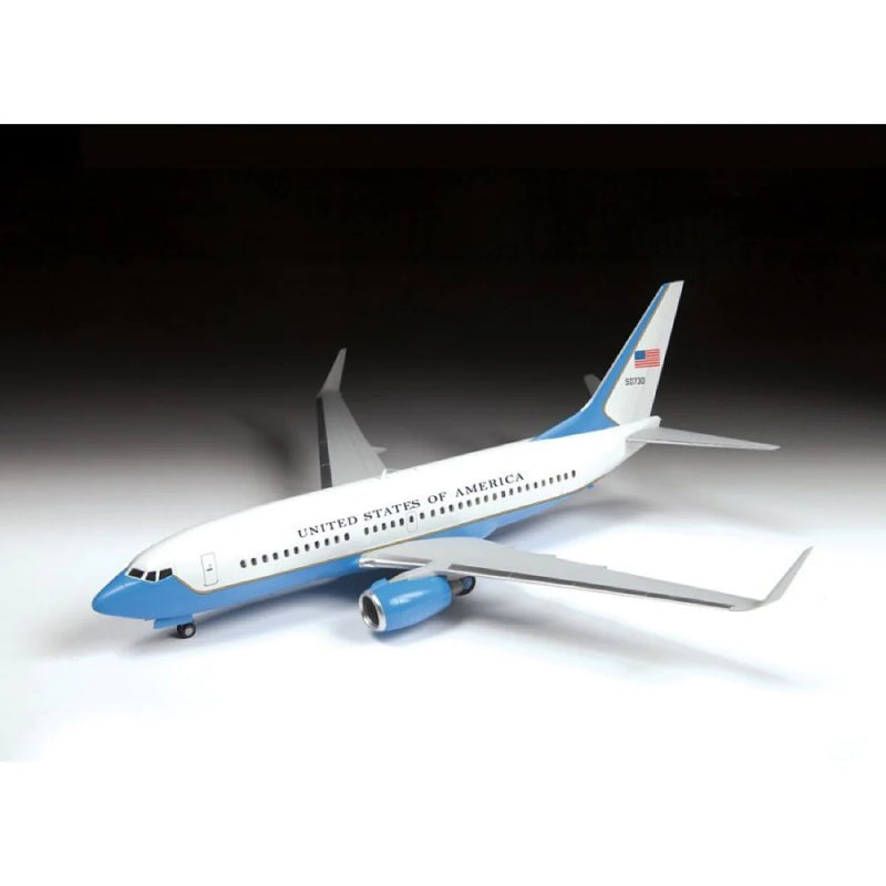 ZVEZDA 7027 BOEING 737-700 / C-40 1/144 SCALE AIRCRAFT PLASTIC MODEL KIT