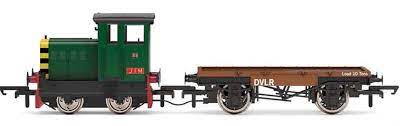 HORNBY R3852 DVLR RUSTON AND HORNSBY 48DS 0-4-0 AND FLATBED WAGON JIM NO 417892 00 GAUGE