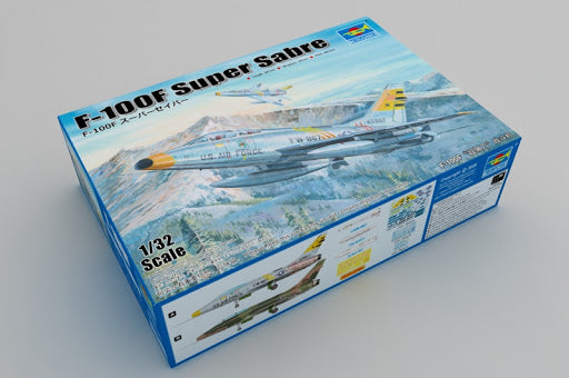 TRUMPETER 02246 F-100F SUPER SABRE 1:32 PLASTIC MODEL KIT